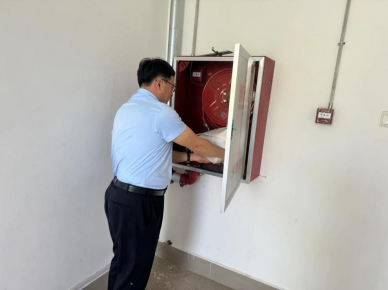 守好“岁暮关”，，，开好“新年篇” 伊金霍洛旗惠众融资担保有限责任公司发展节前安全出产大查抄