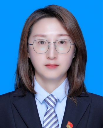 高翠芳 党委委员、、副总经理