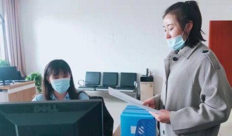 “逐日一题+每周一题”线下答题活动