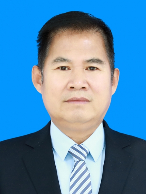 李龙  总经理