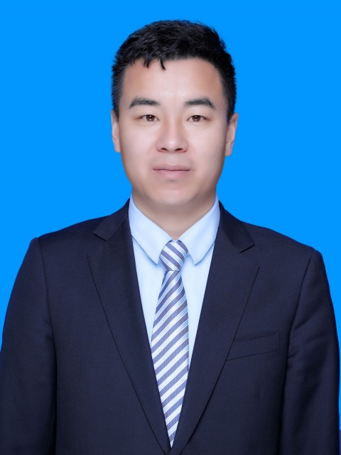 王学东 财政总监