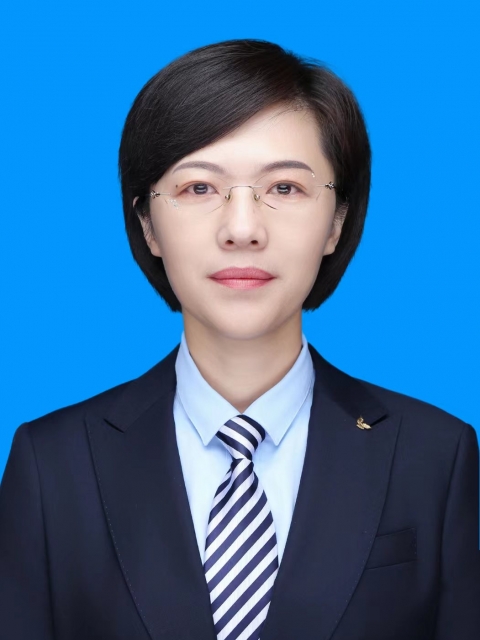 张霞 党委委员、、、副总经理