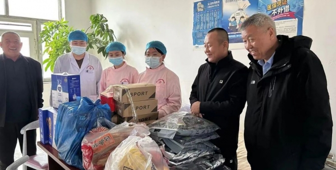 暖心关切—鄂尔多斯市福利院中心：：：７逦课识醵嗨故衵oty·中欧心灵病医院住院部患者